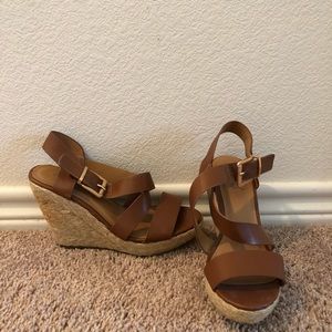 Brown tan wedges size 7